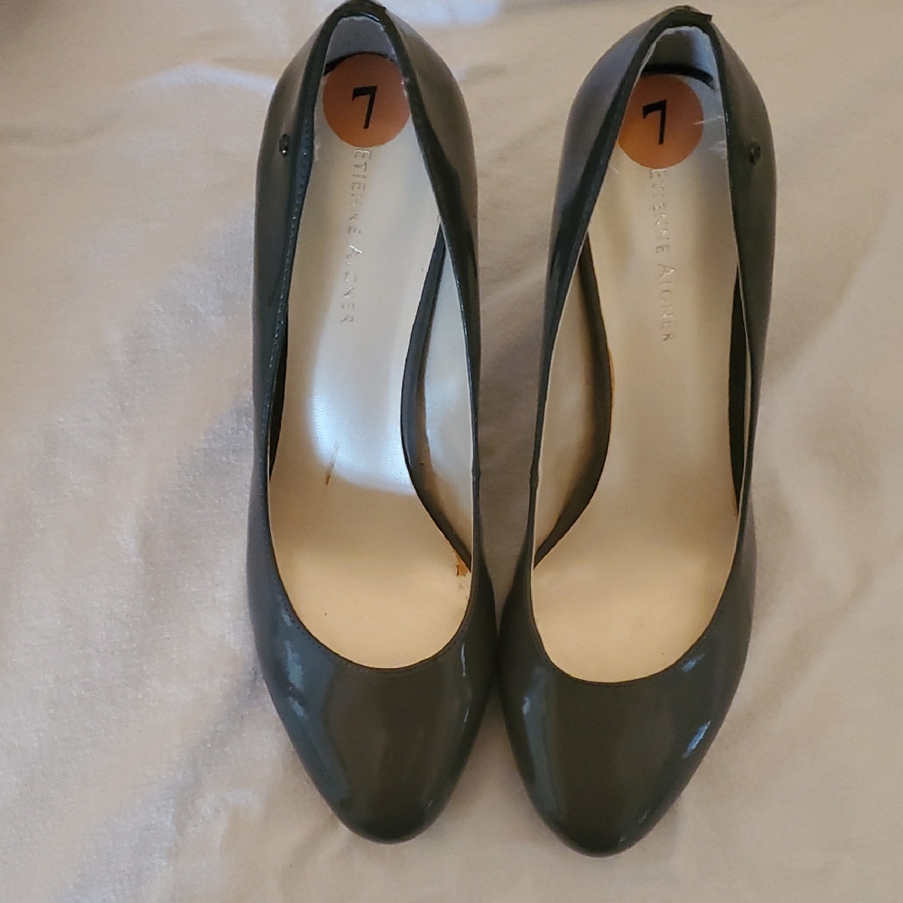 Etienne Aigner Women's Dark Gray Heels